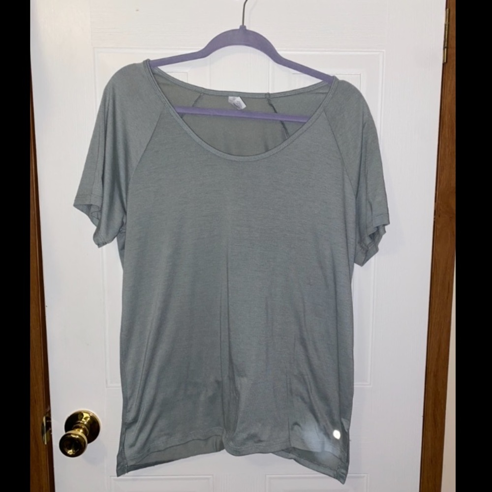 Balance Collection SZ L Light Green Top NWOT